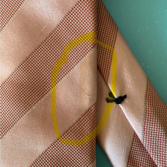 Gucci, men’s pink tie 100% silk made in Italy - Picture 2 of 7